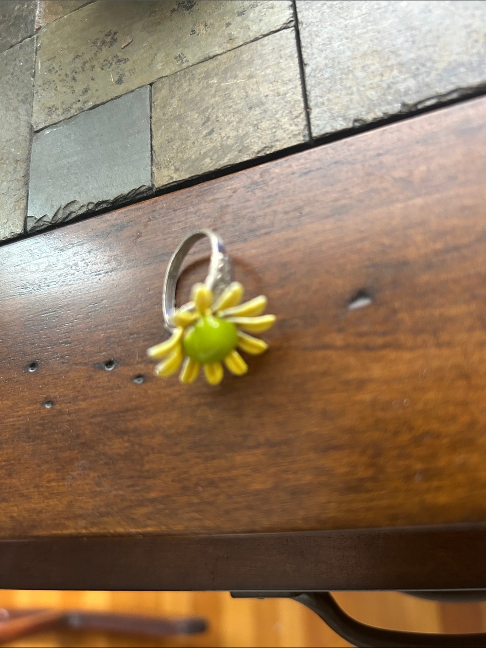 Vintage Yellow Daisy Enamel Statement Ring Adjustable - Picture 3 of 3